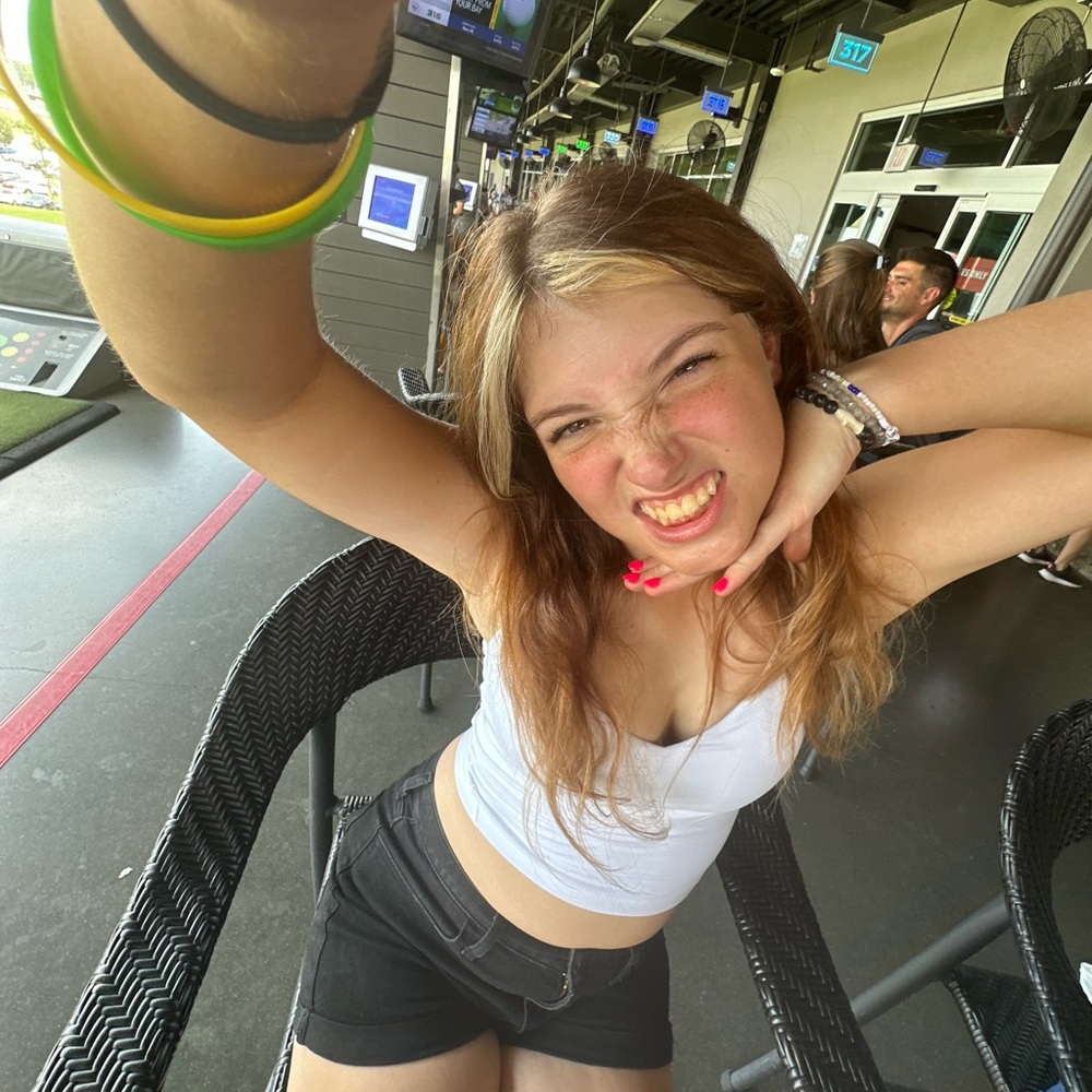 Meet your Posher, Araya